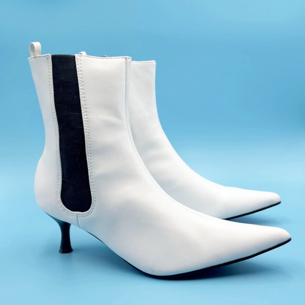 T.U.K. White Leather Chelsea Boot w/ Stiletto Heel - New Deadstock